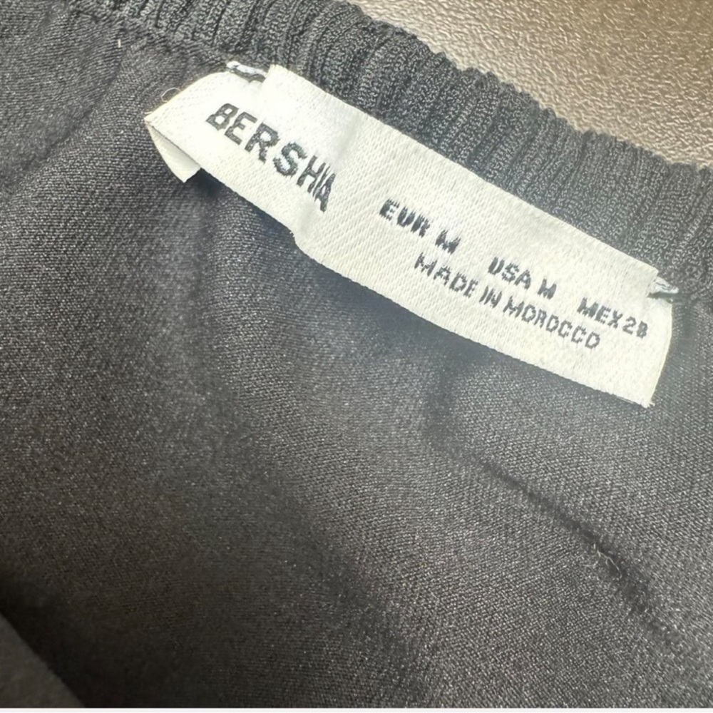 Bershka Black Off-Shoulder Blouse - Picture 2 of 5